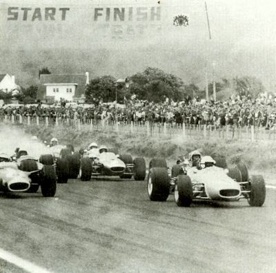 Start of the New Zealand Grand Prix, 1969